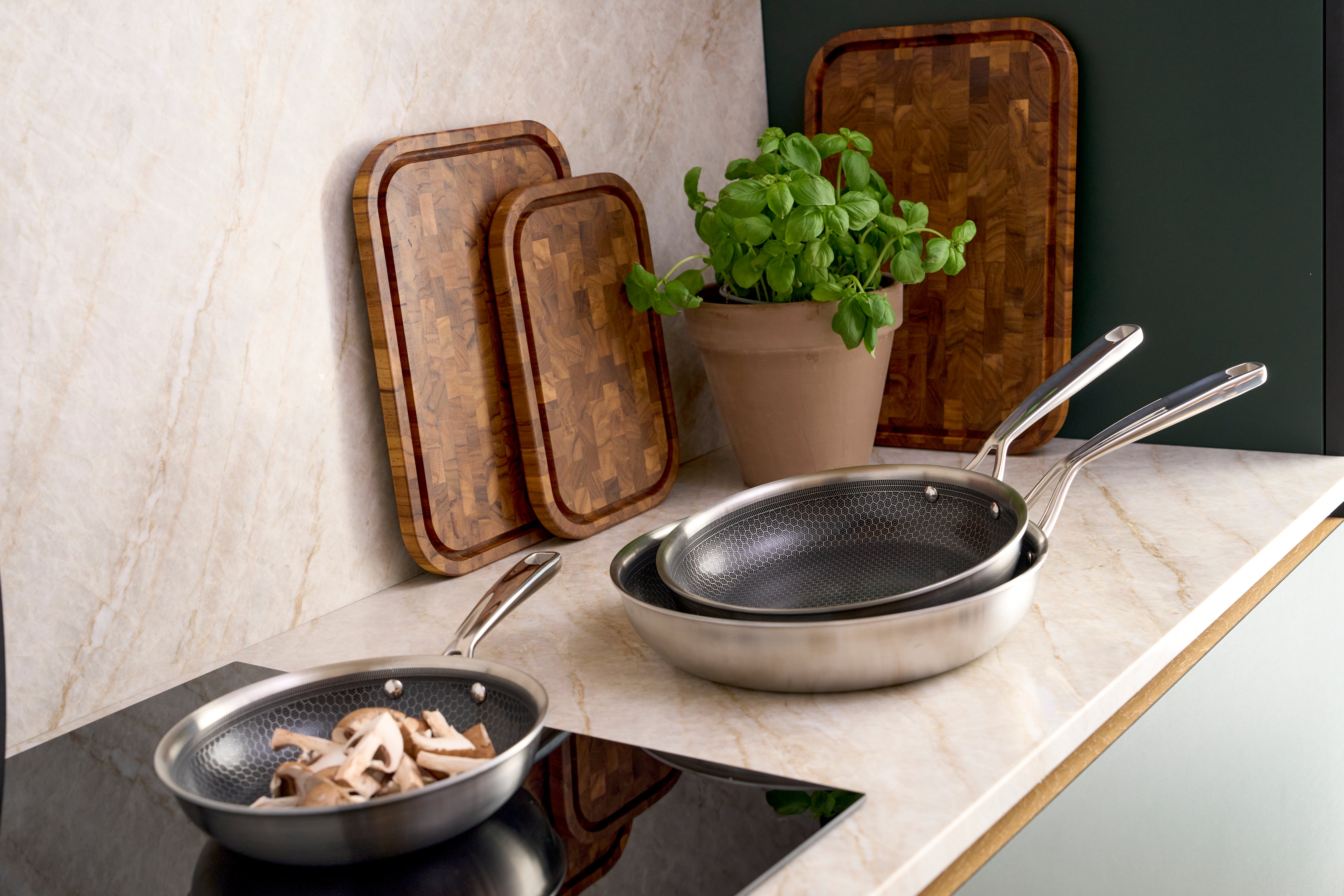 Essential Hybrid stegepandesæt